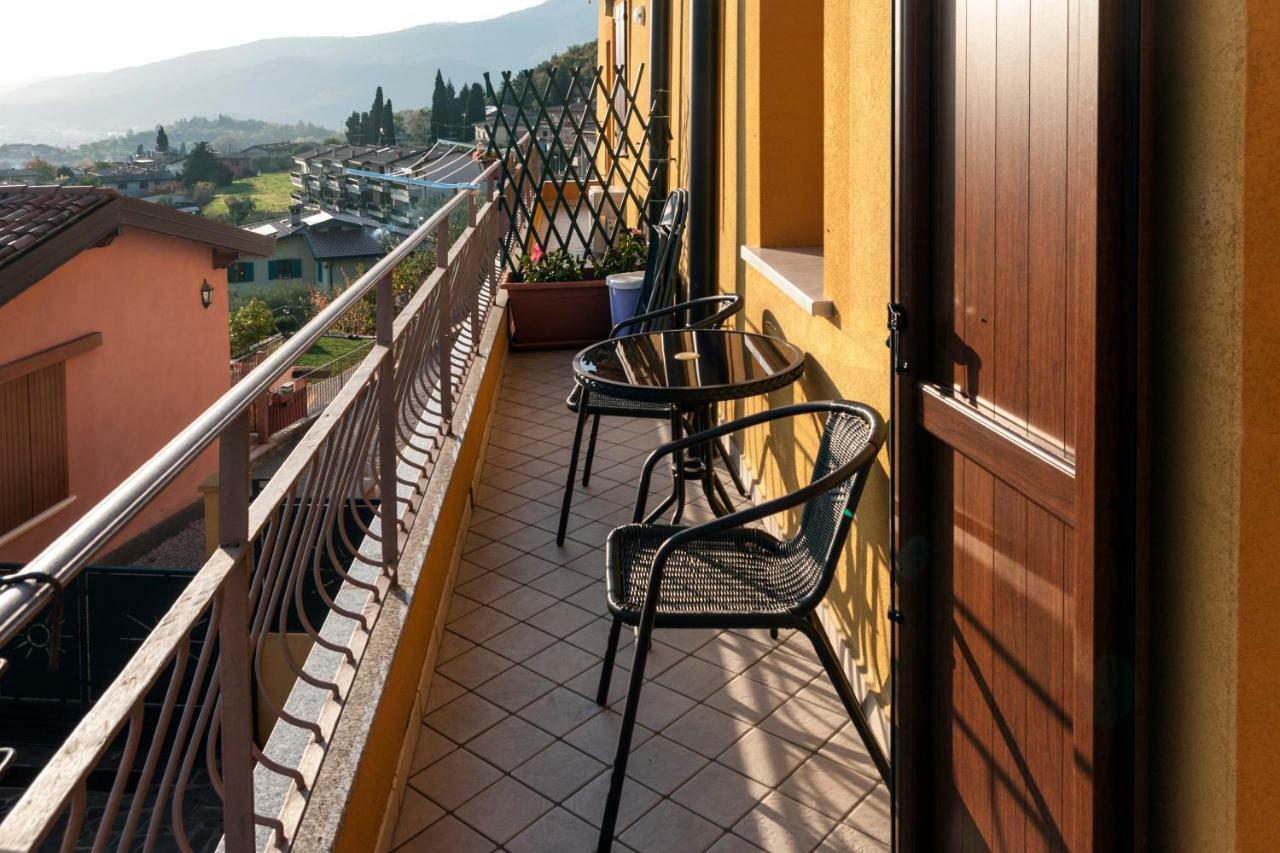 Апартаменты Casa Del Sole Гавардо Экстерьер фото